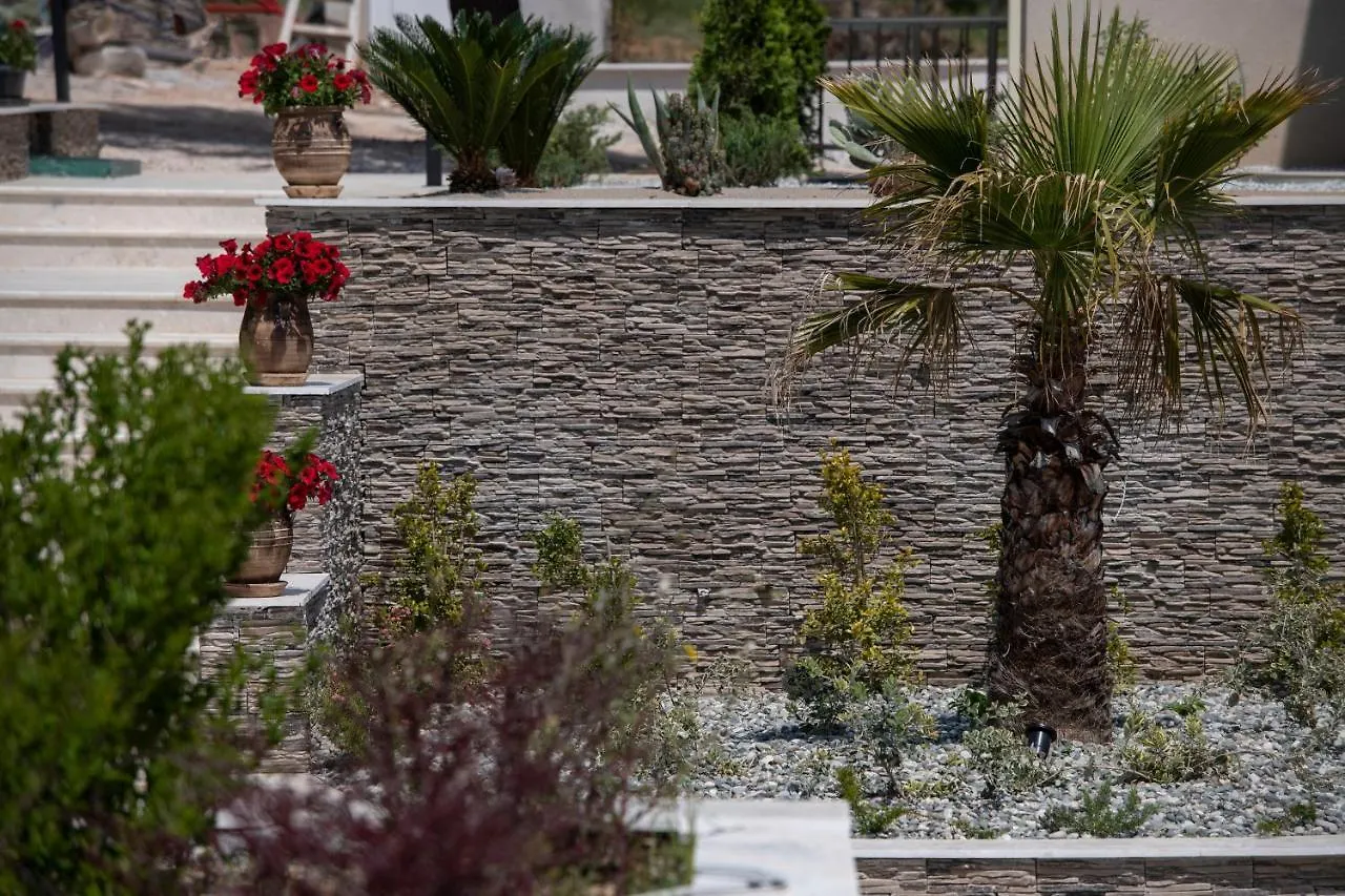 Villa Sara Nikiti  Aparthotel