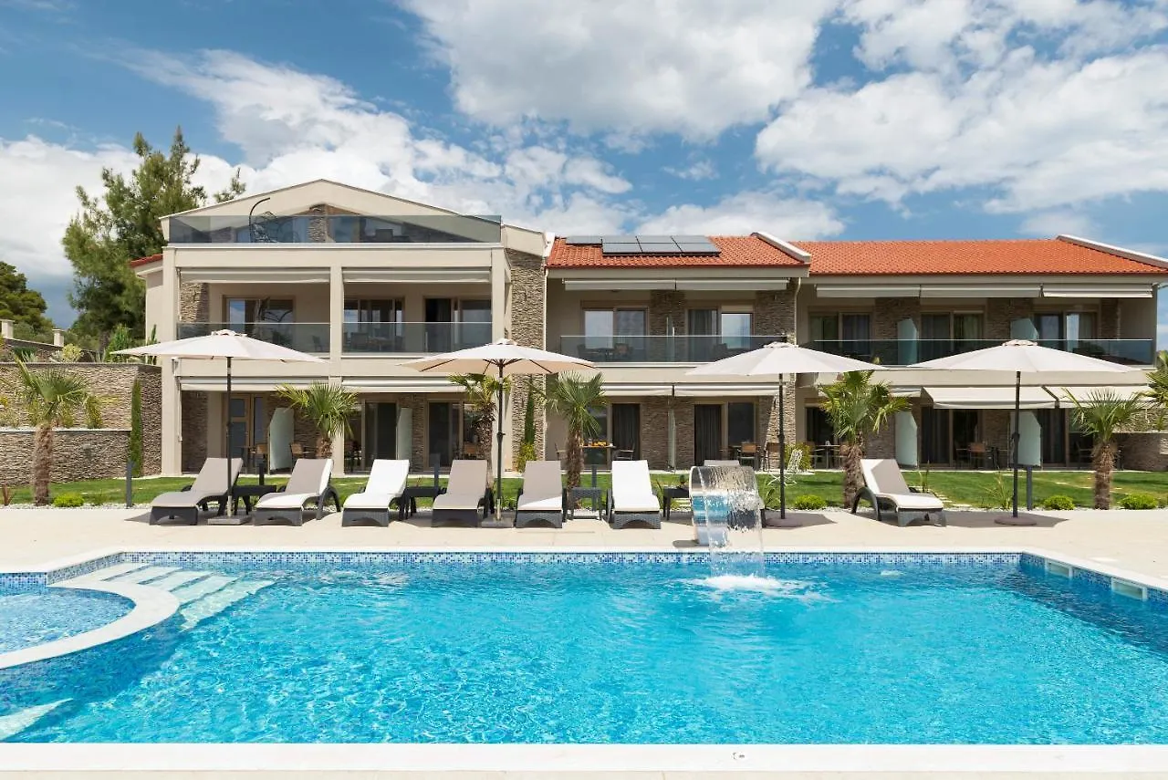 Villa Sara Nikiti  Aparthotel