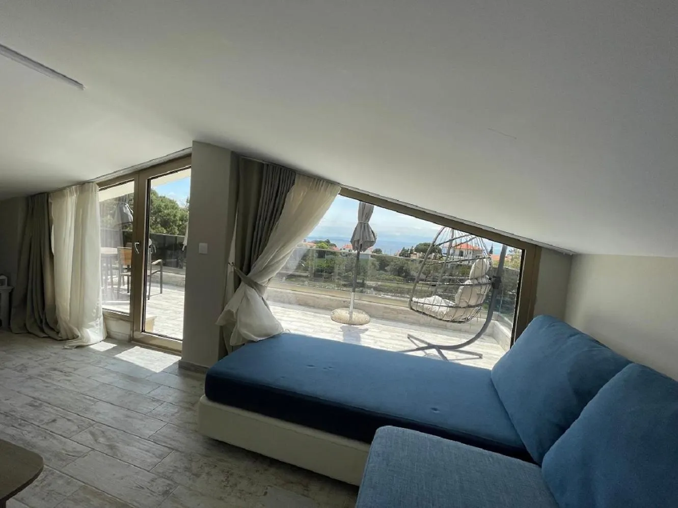 Villa Sara Nikiti  Aparthotel