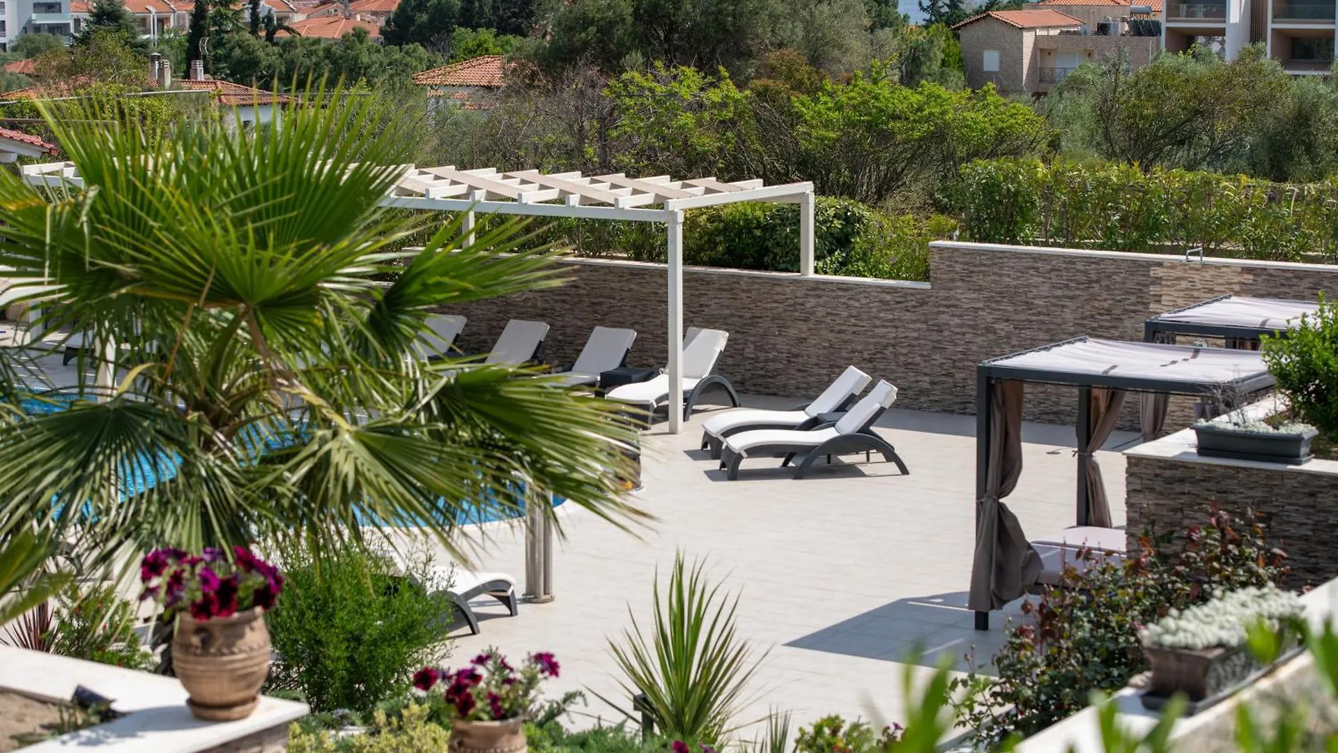 Aparthotel Villa Sara Nikiti